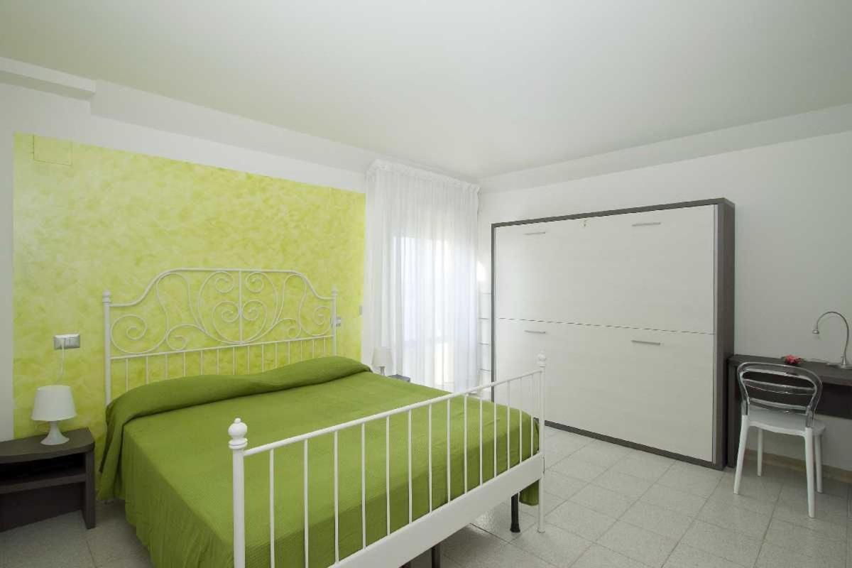 Hotel La Maestra Grottammare Phòng bức ảnh