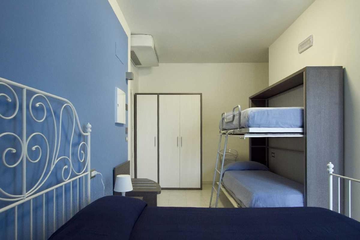 Hotel La Maestra Grottammare Phòng bức ảnh