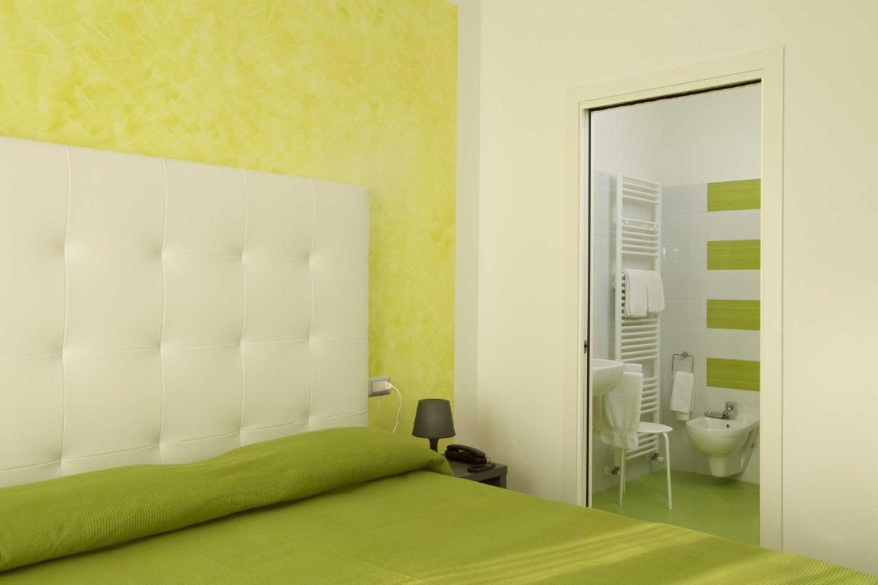 Hotel La Maestra Grottammare Ngoại thất bức ảnh