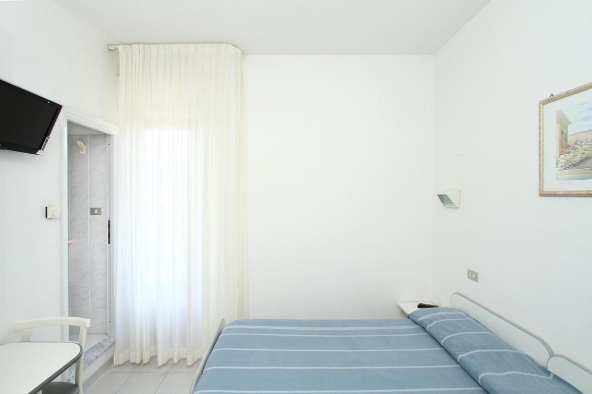 Hotel La Maestra Grottammare Phòng bức ảnh